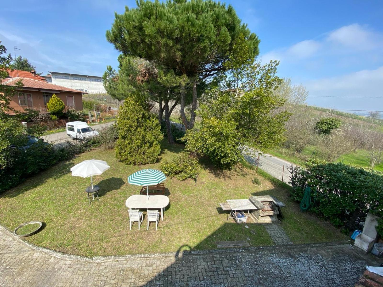 Capricornio Club Diffuso Casa Carlotta Villa Santa Maria della Versa Luaran gambar